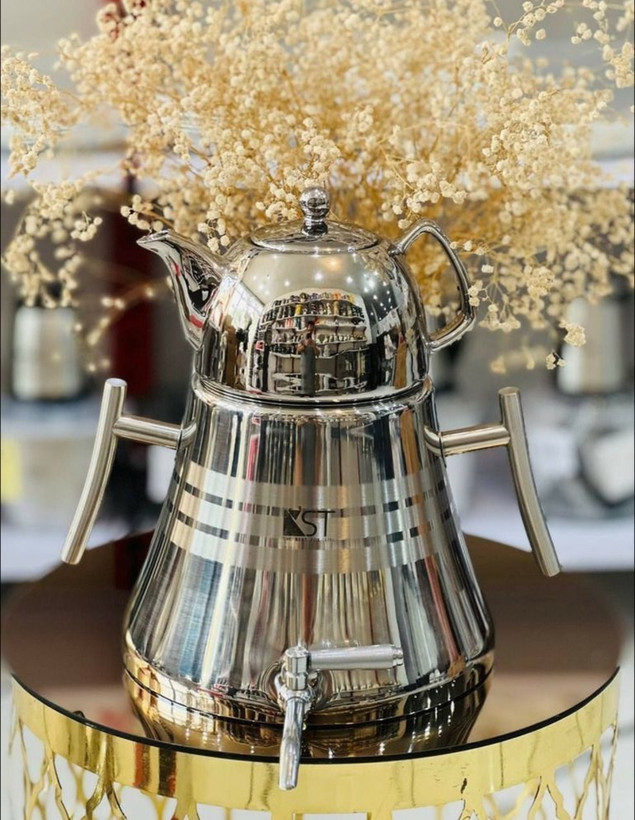 ♦️ کتری قوری تمام استیل مدل هرمی ، برند معتبرKST دستها فلزی👌 ✅ تمام استیل ضد زنگ ✅ کف چدن و درجه یک 👈حک شده استیل فوق العاده باکیفیت ۱۸/۱۰ ✅ گنجایش کتری 5لیتر ✅ گنجایش قوری 1 لیتر ✅ فوق العاده با کیفیت و عالی طراحی زیبا و خاص 👌 